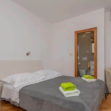 Villa Mandina - By Guide Makarska