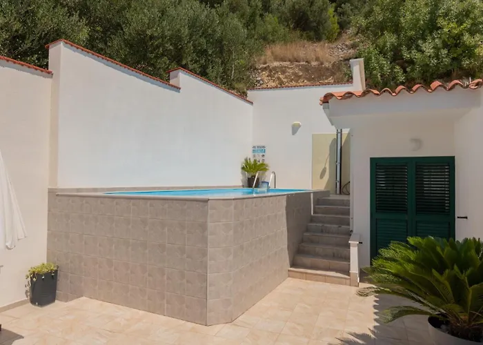 וילה Mandina - By Guide *